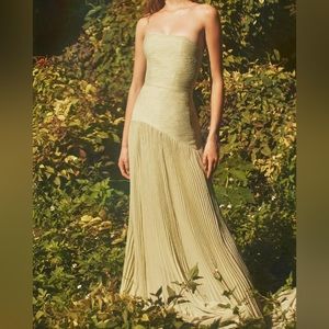 Alexis Sunniva Plisse Strapless Gown